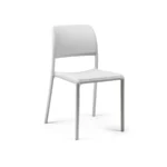 Scaun Riva Bistrot, structură din polipropilenă cu fibră de sticlă, tratat UV, cotiere integrate, material reciclabil, stivuibil
