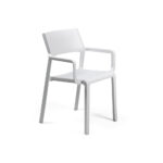 Scaun Trill, structură din polipropilenă cu fibră de sticlă, tratat UV, cu cotiere integrate, material reciclabil, stivuibil